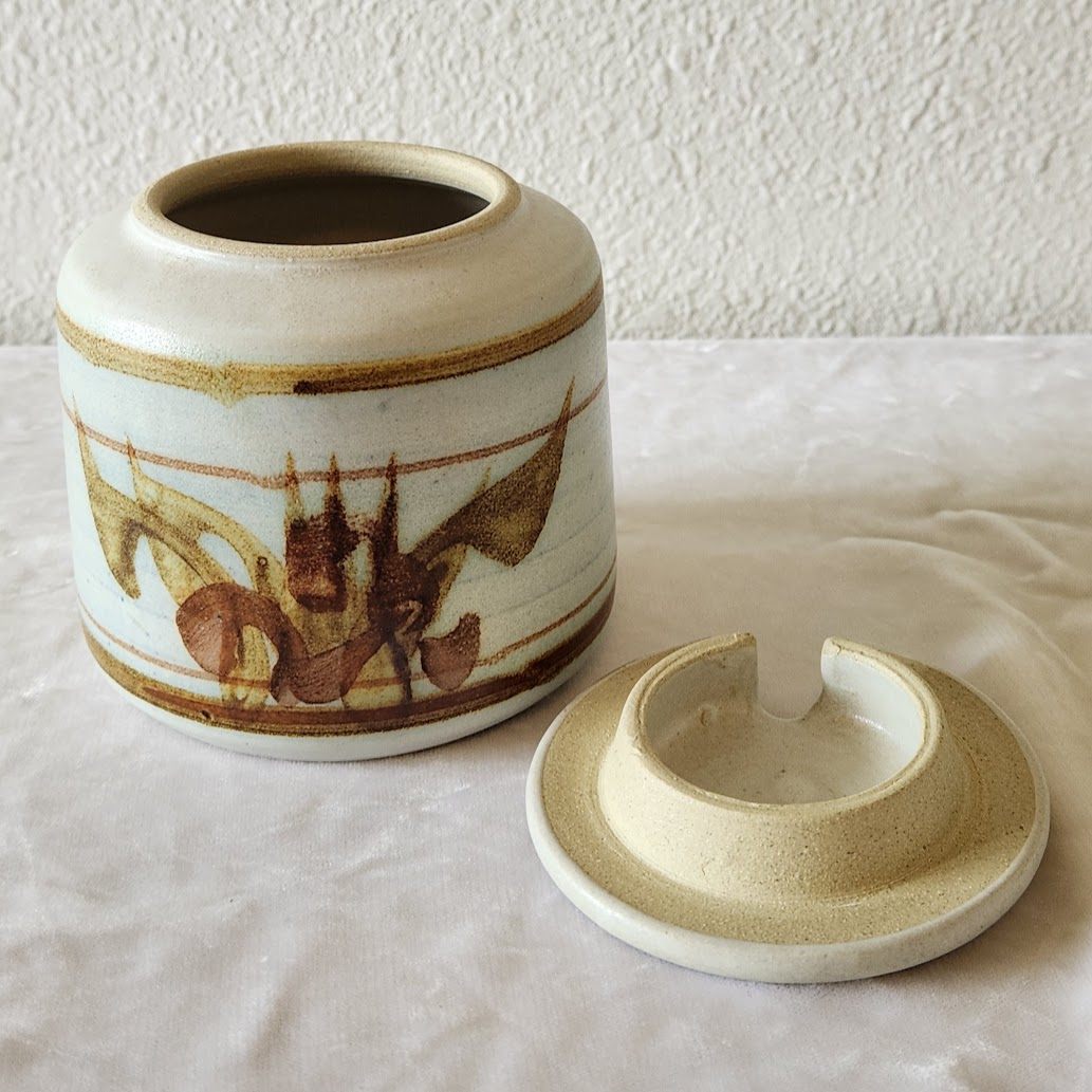 Tony Holman Studio Pottery Honey Pot