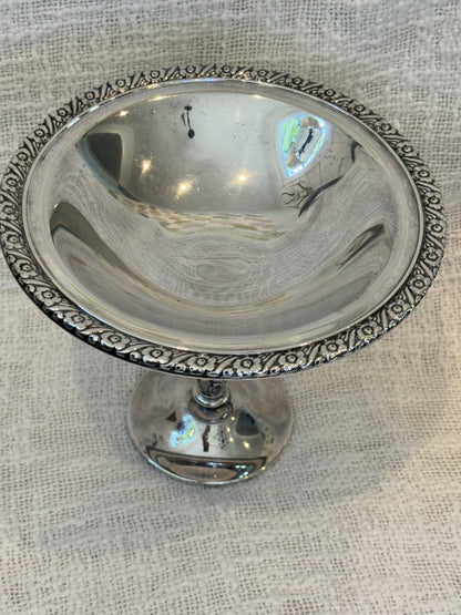 Oneida ParkLane Silver plated pedestal compote bowl 