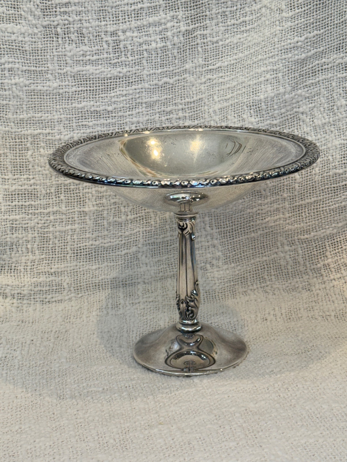 Oneida ParkLane Silver plated pedestal compote bowl 