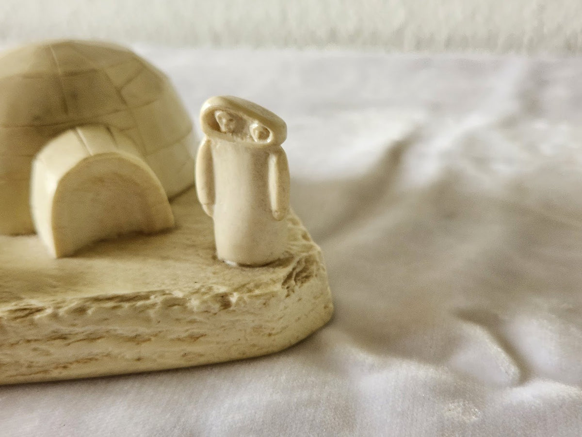 Boma Inuit Igloo Scene - Mother & Child with Dog