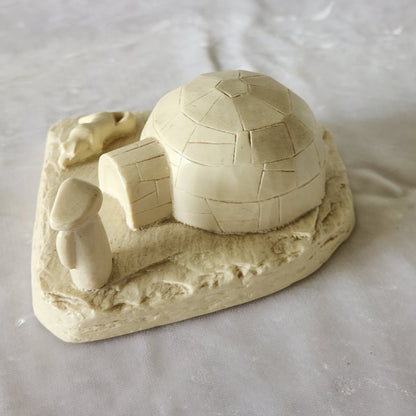 Boma Inuit Igloo Scene - Mother & Child with Dog