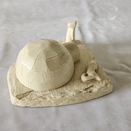 Boma Inuit Igloo Scene - Mother & Child with Dog