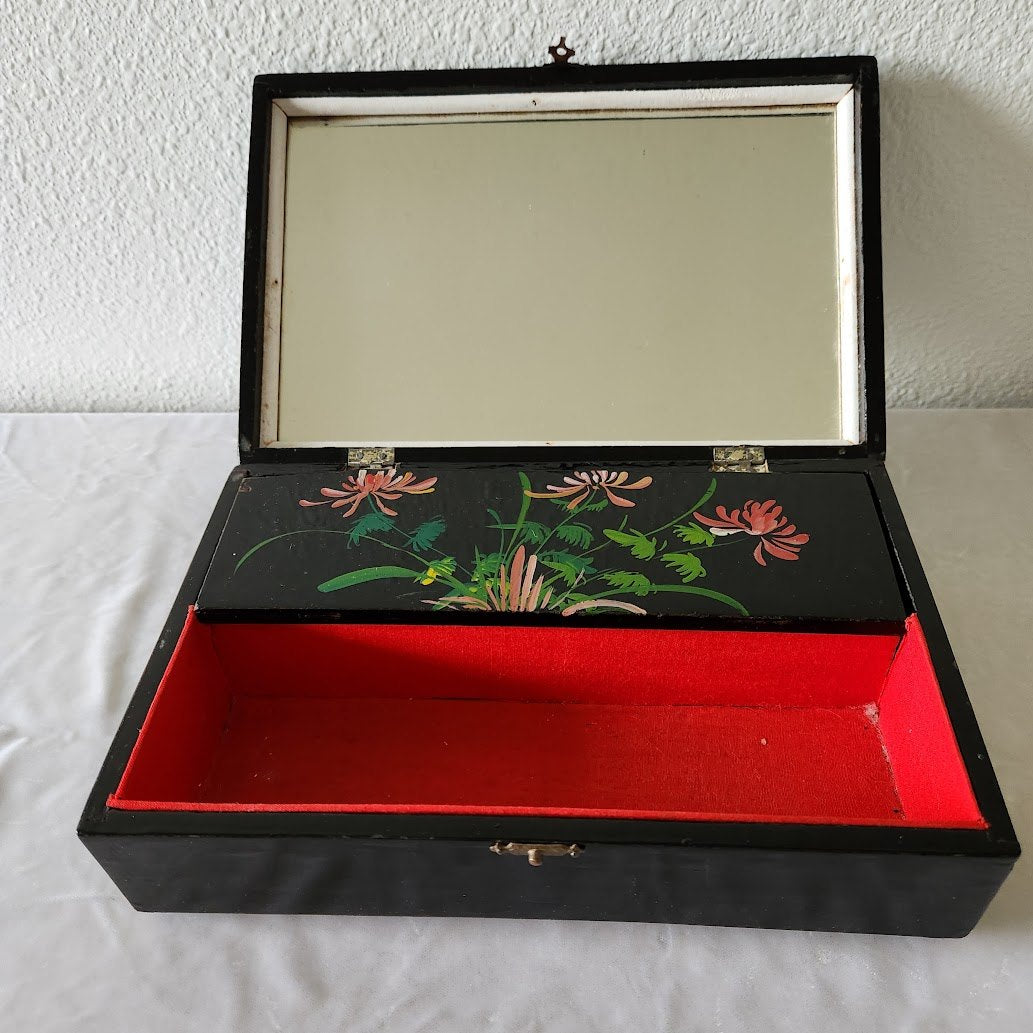 Midcentury Asian Lacquer Jewelry Box