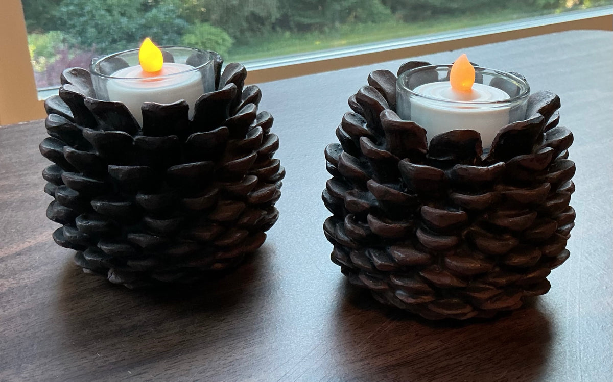 PAIR OF PINECONE TEA LIGHTS