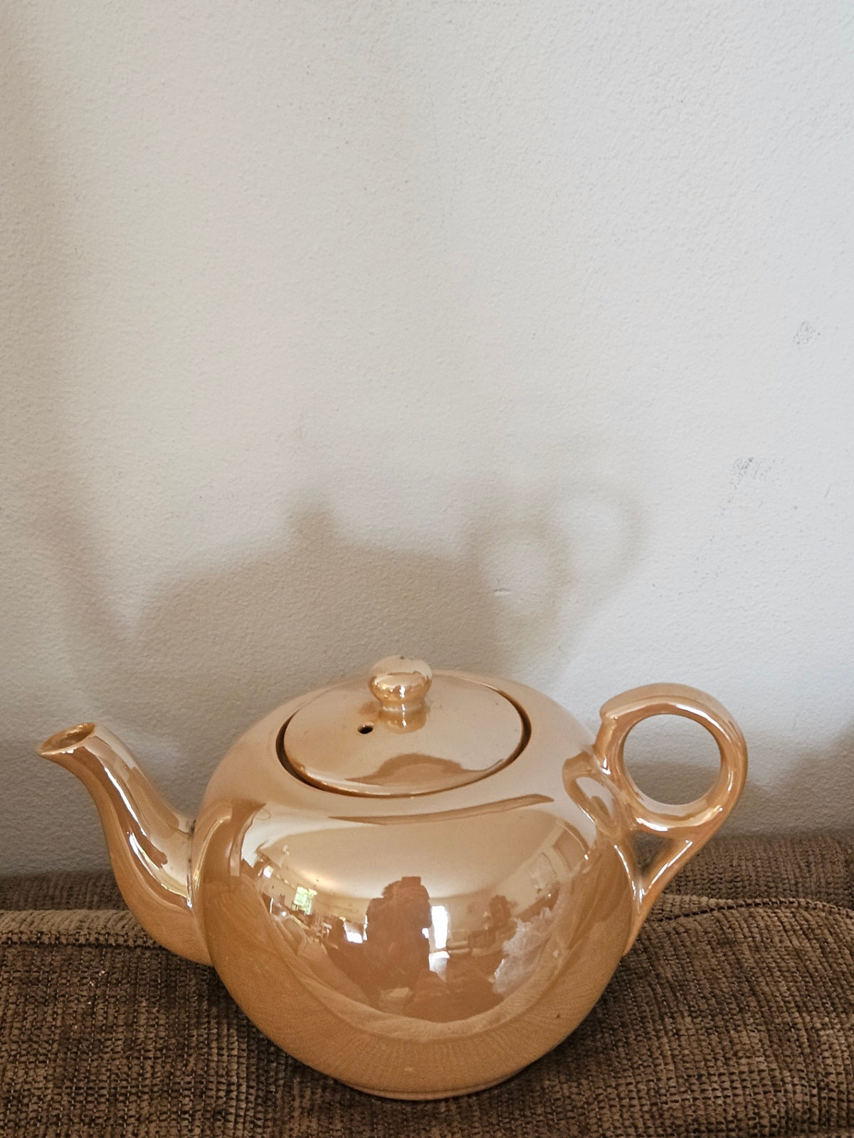 Vint Peach Lustreware teapot 2 cup