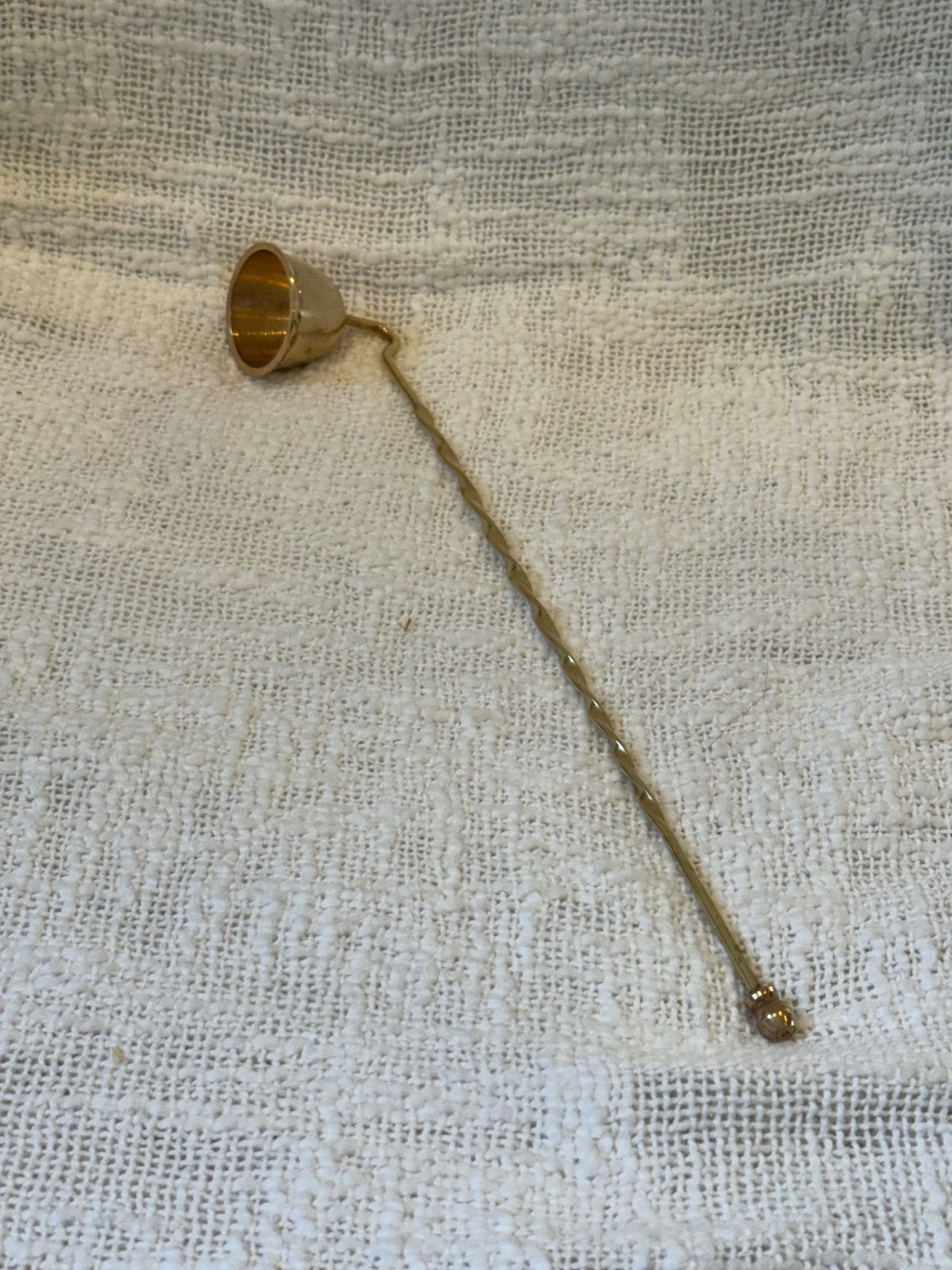 Brass candle Snuffer w/ twist handle 
