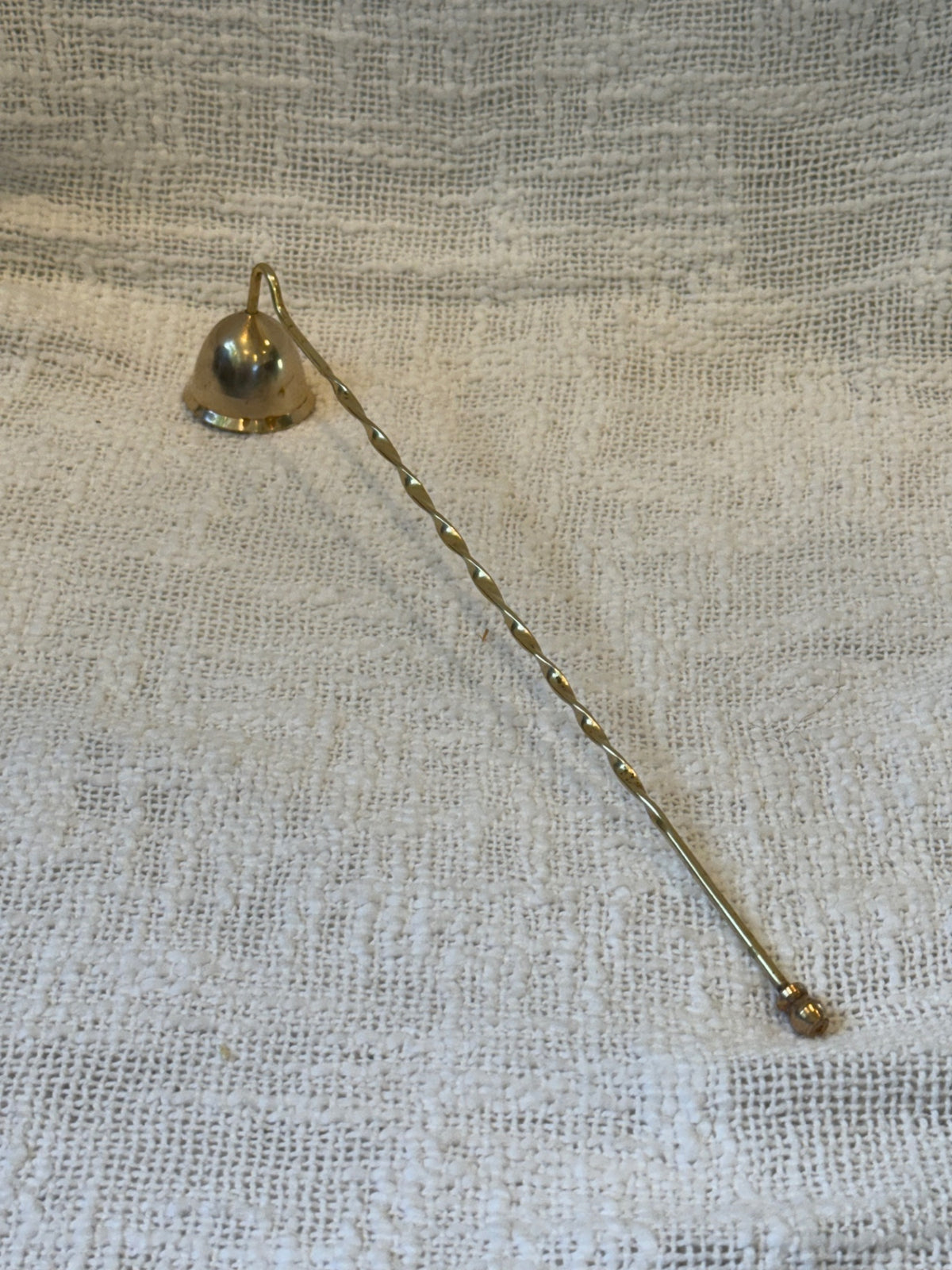 Brass candle Snuffer w/ twist handle 