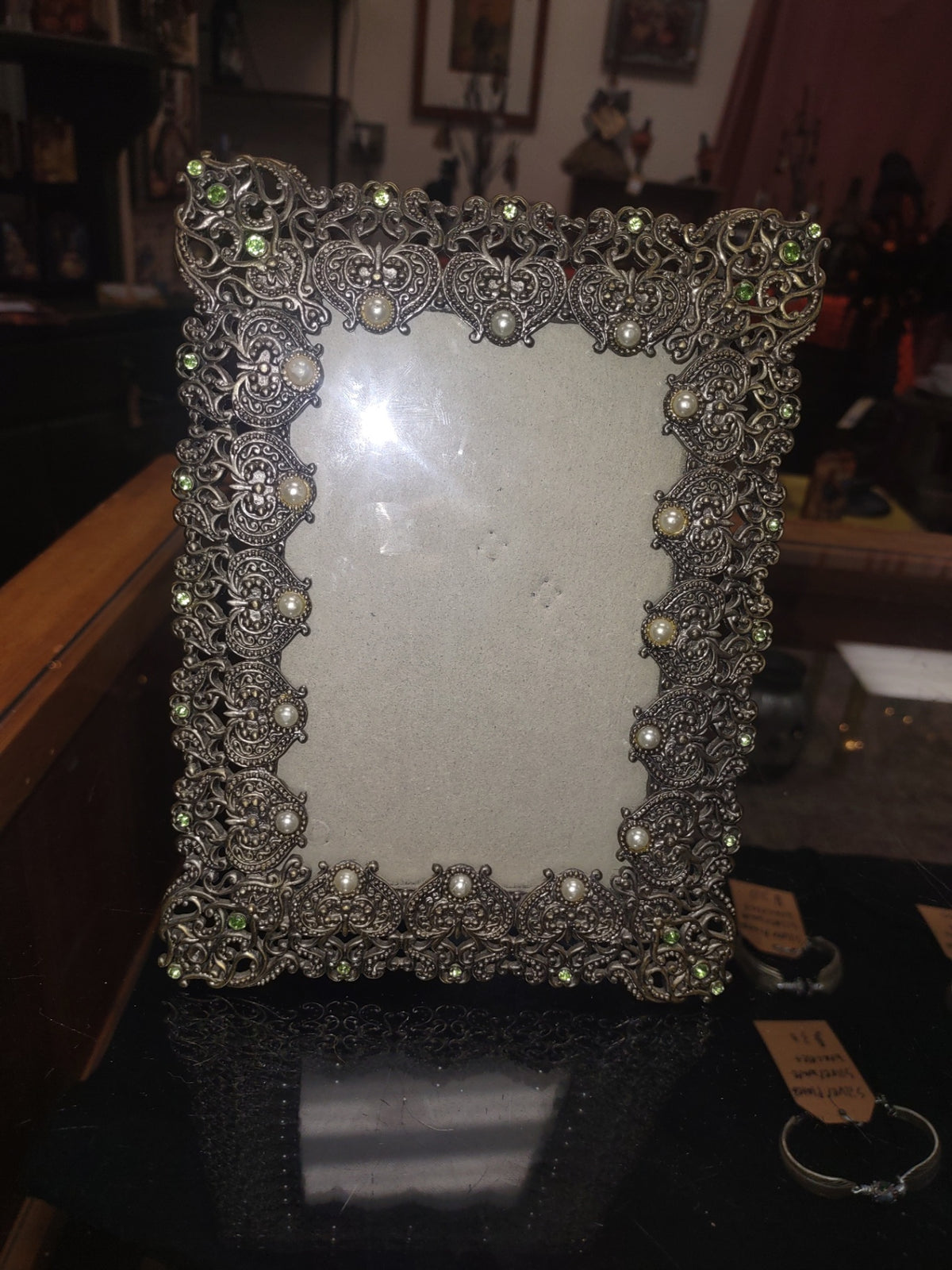 Fancy frame silver preals