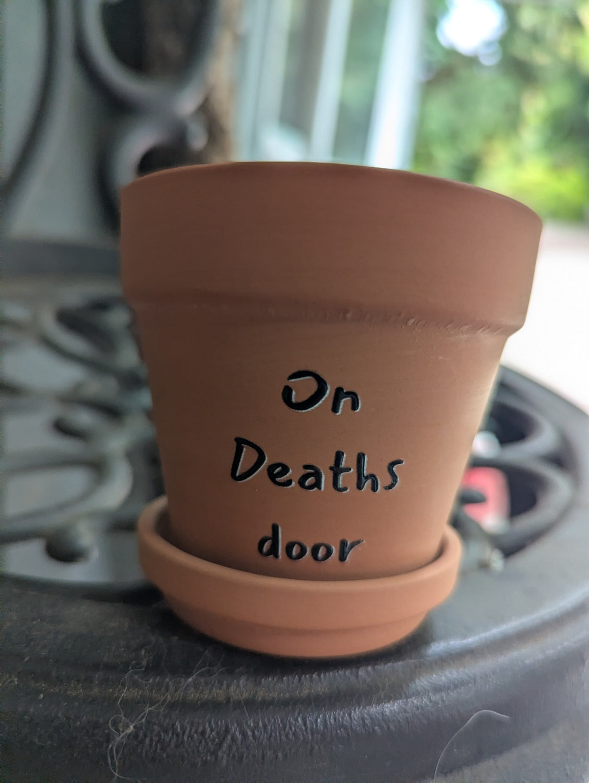 3" On the death's door Planter 