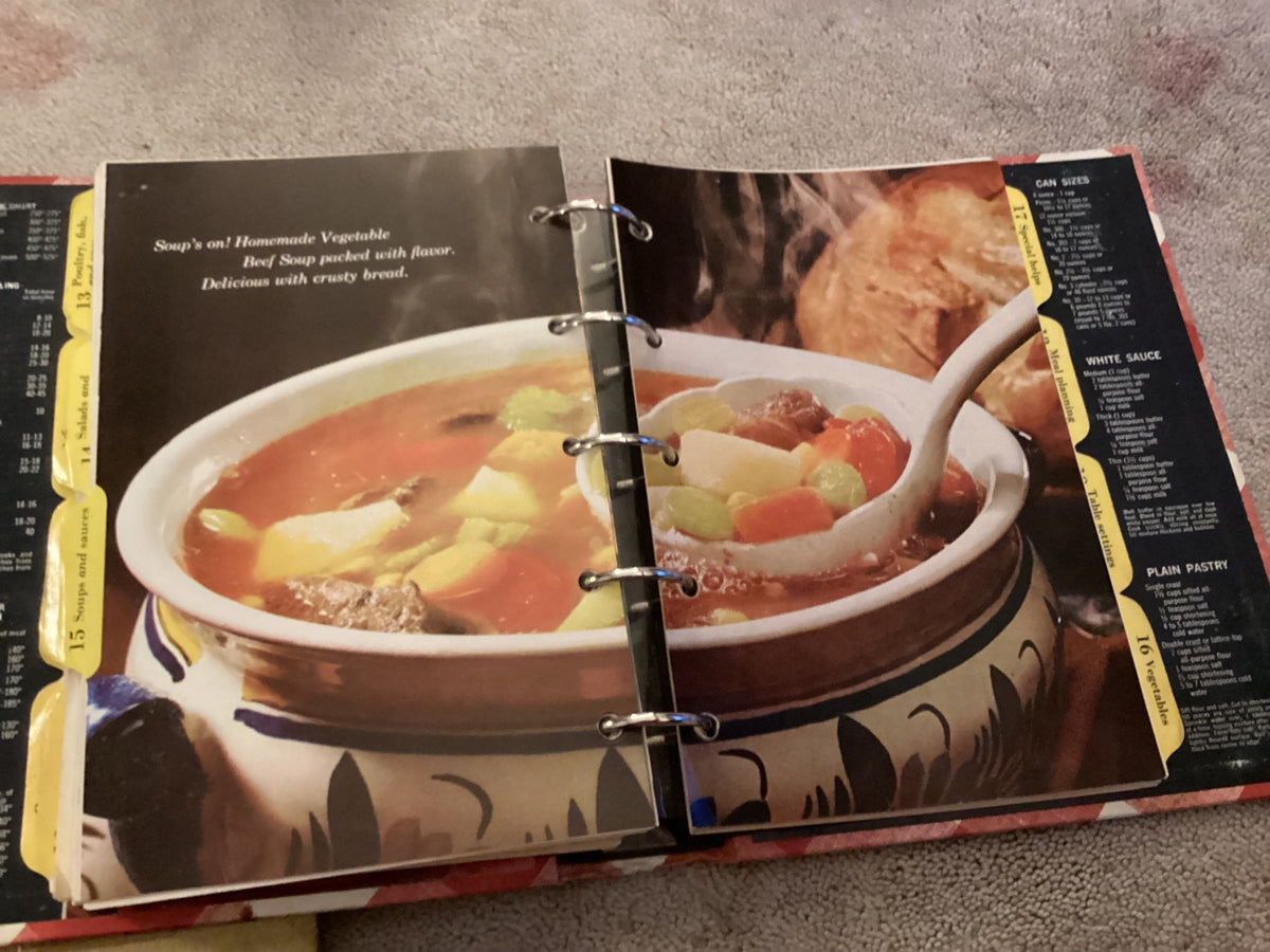 1965 GOLDEN SOUVENIR EDITION B. H. Cookbook.
