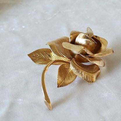 1966 Giovanni Christmas Rose Brooch with Case & Legend Card