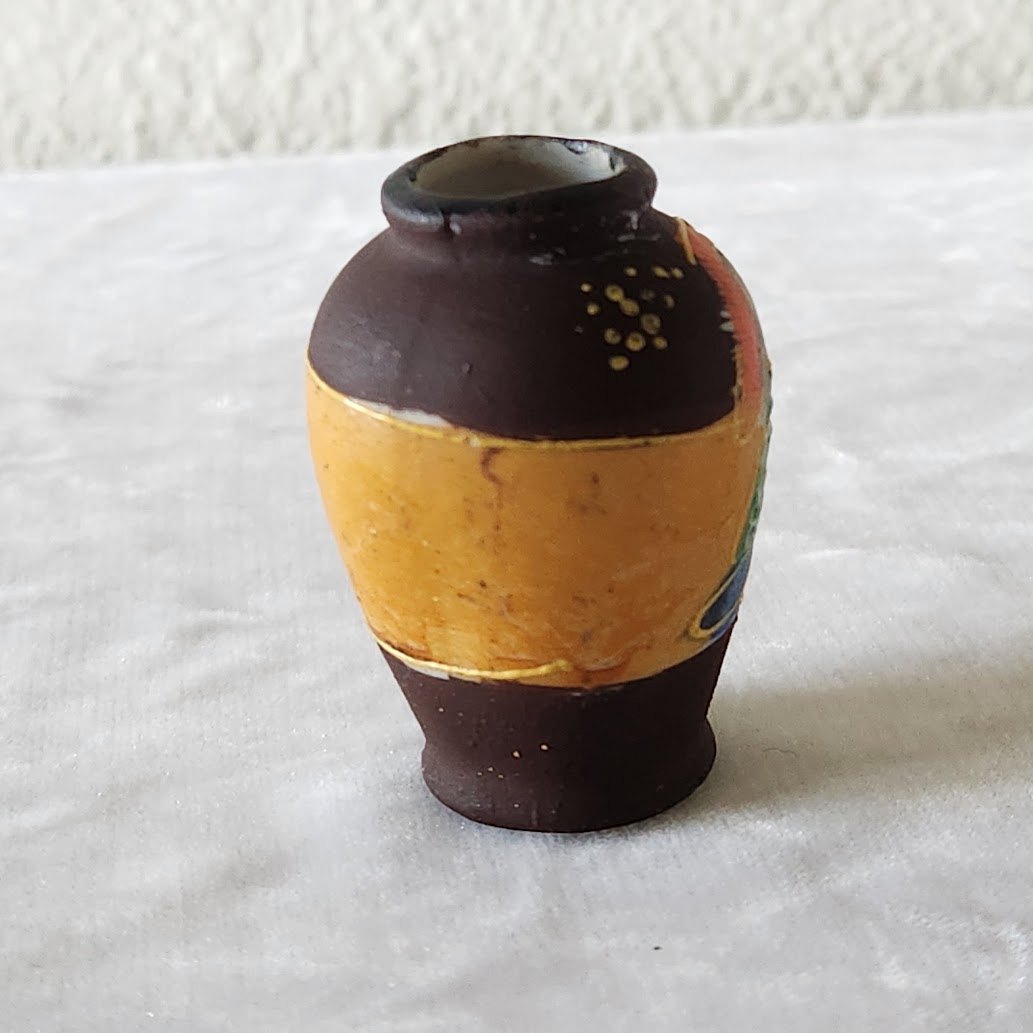 1930s Satsuma-Style Moriage Japanese Mini Vase