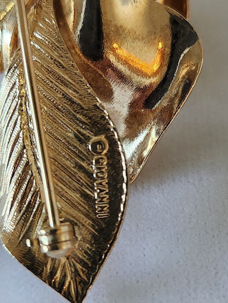 1966 Giovanni Christmas Rose Brooch with Case & Legend Card