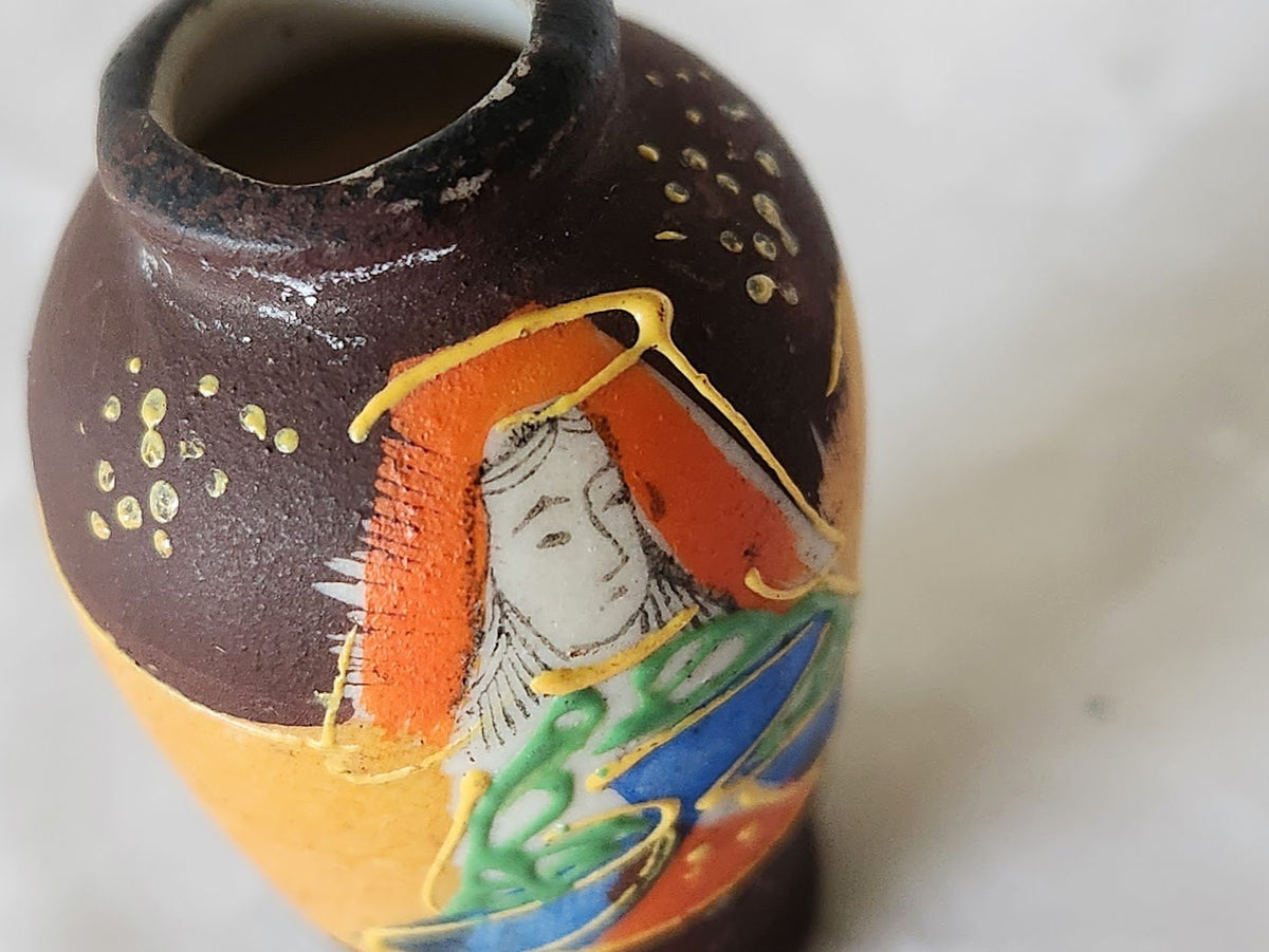 1930s Satsuma-Style Moriage Japanese Mini Vase