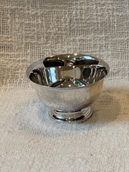 Wm. Rogers Silver-pated Paul Revere bowl 