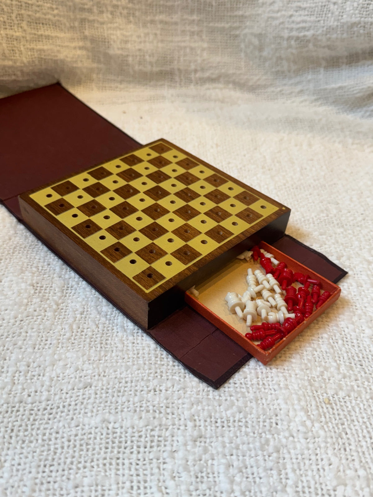 1950's Drveke Vol. 100 travel Chess set - 100% COMPLETE w/ all 32 pegs. Great library decor!! 