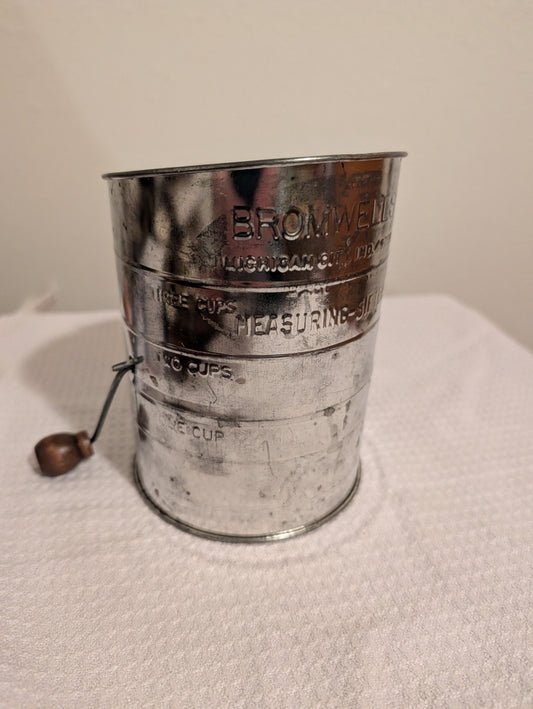 Vintage Three-cup Bromwell Flour Sifter