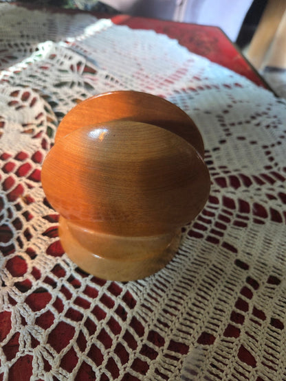 Oregon myrtlewood letter or napkin holder