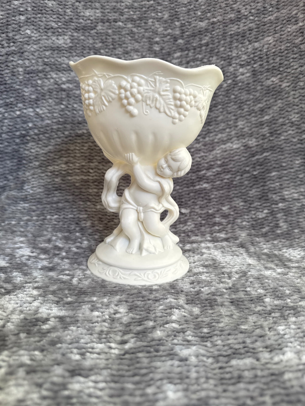  vintage regoline  cherub planter 