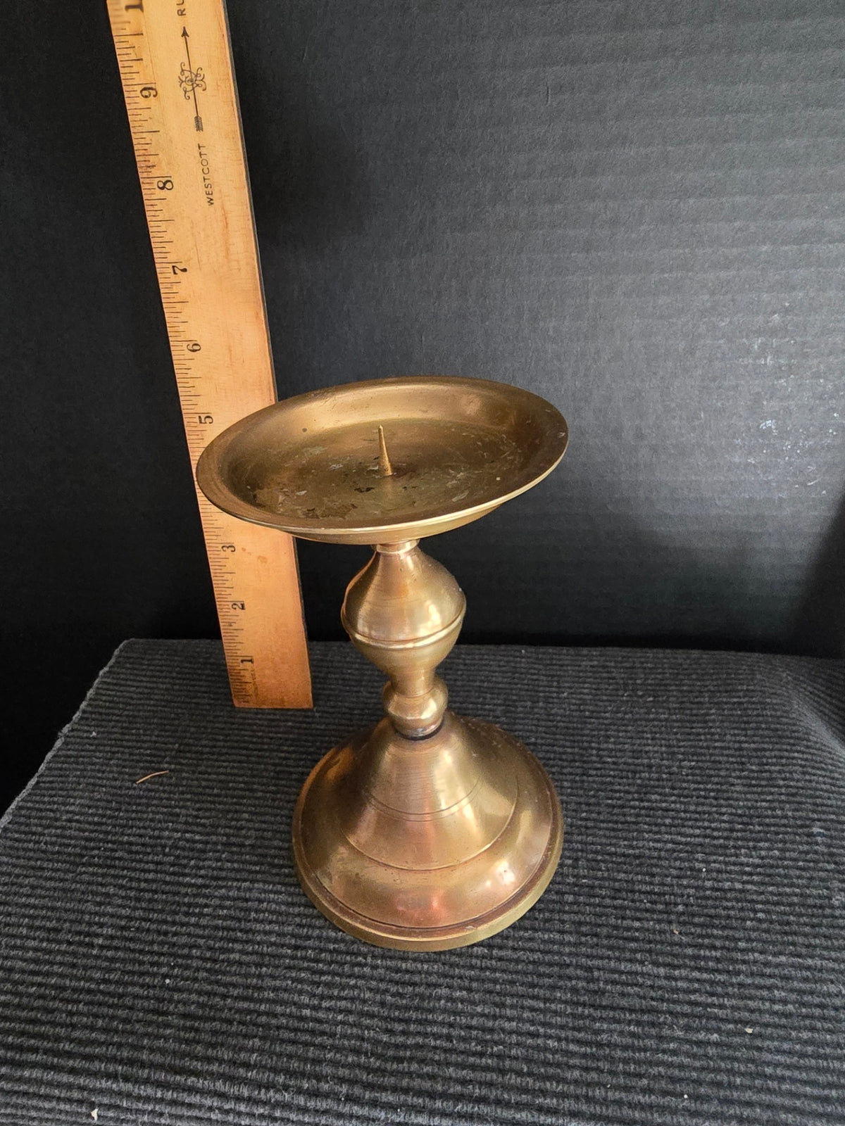 Brass pillar holder