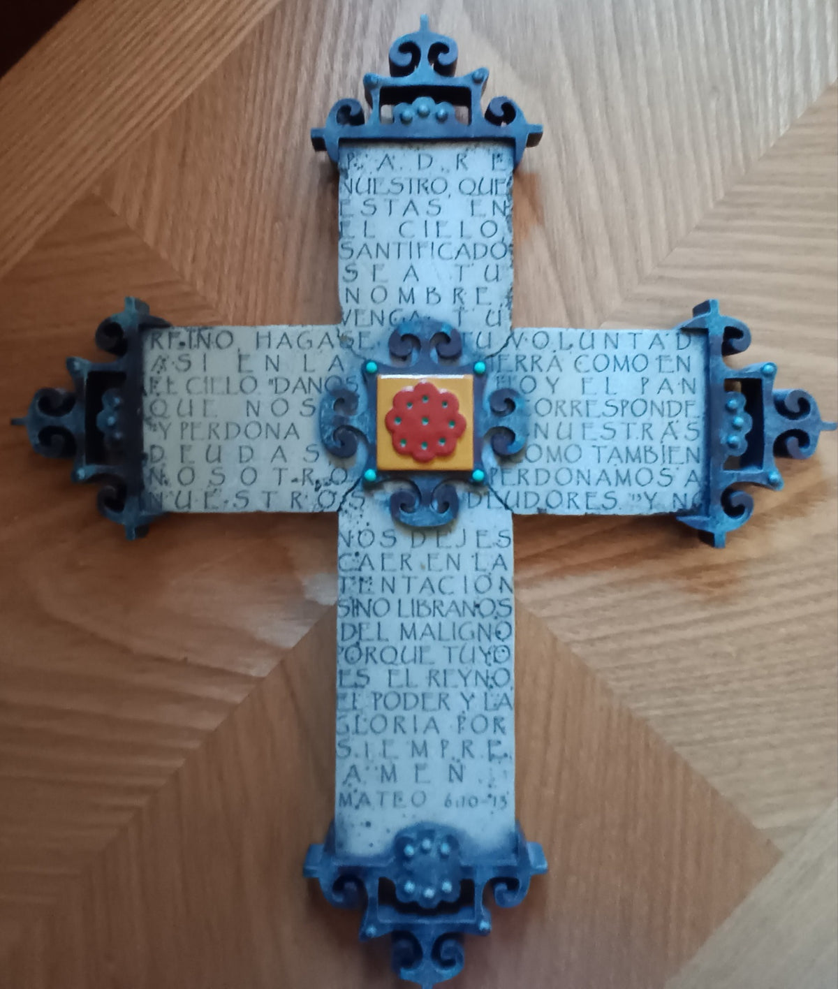 Spanish Lord's Prayer Wall Cross 10"