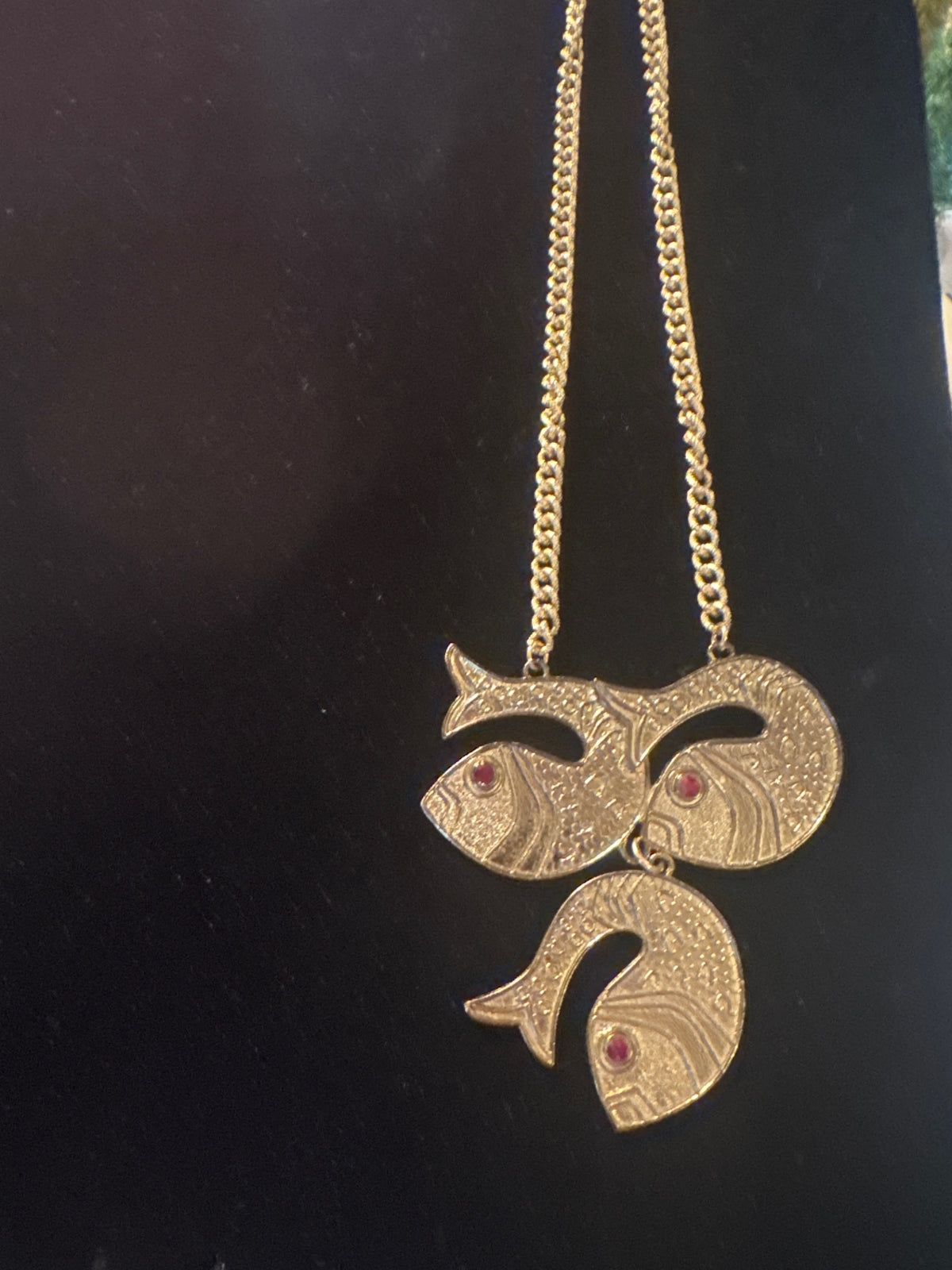 Vintage Sarah Coventry Fish Necklace