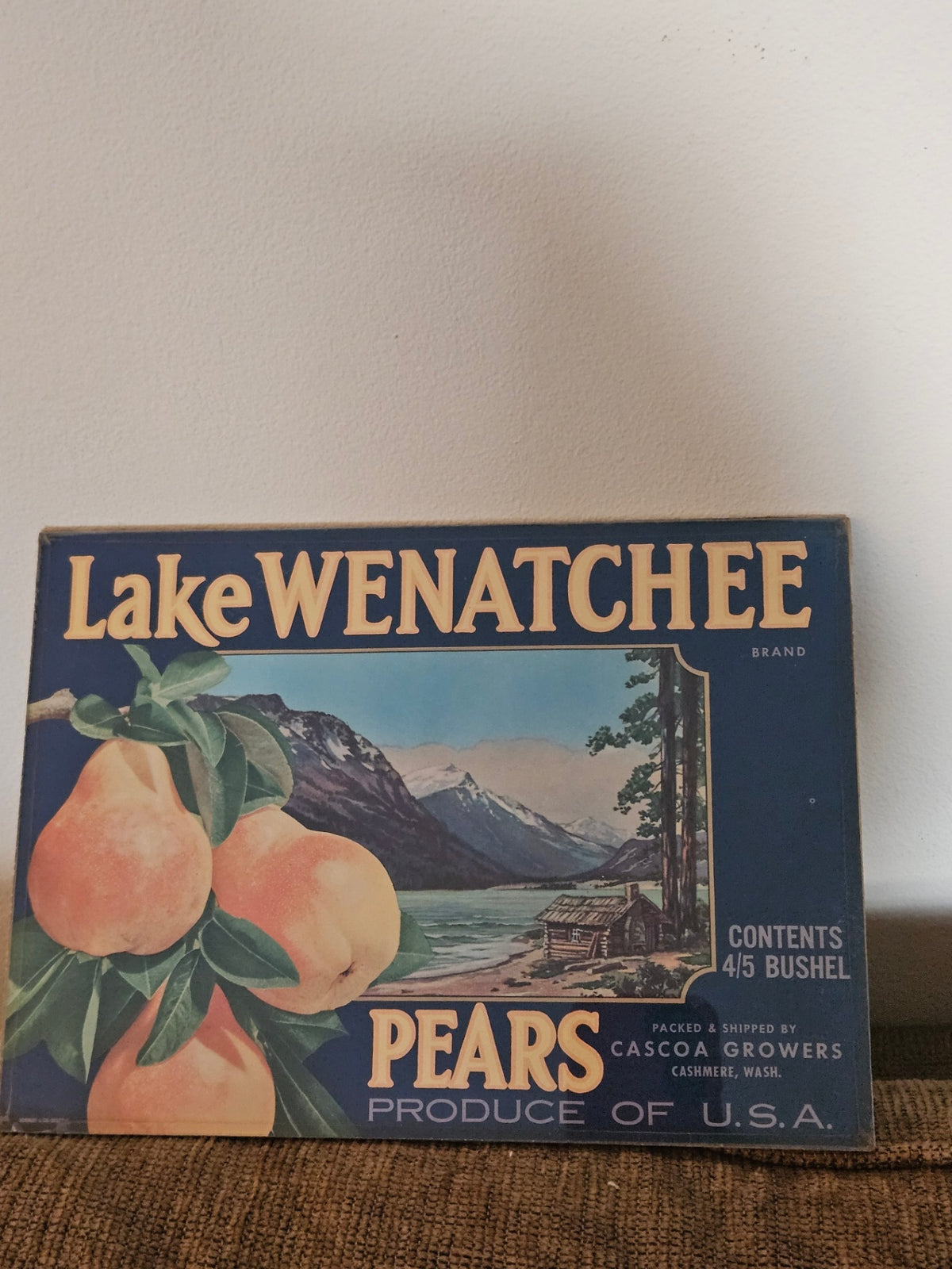 Vint crate lable c 1940s Lake Wenatchee pears 10x7" approx