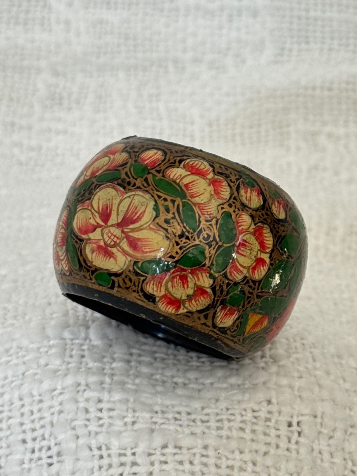Hand painted napkin ring 