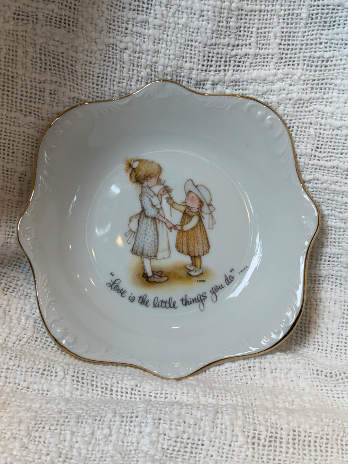 vintage Holly Hobbie porcelain scalloped trinket or candy dish from 1973