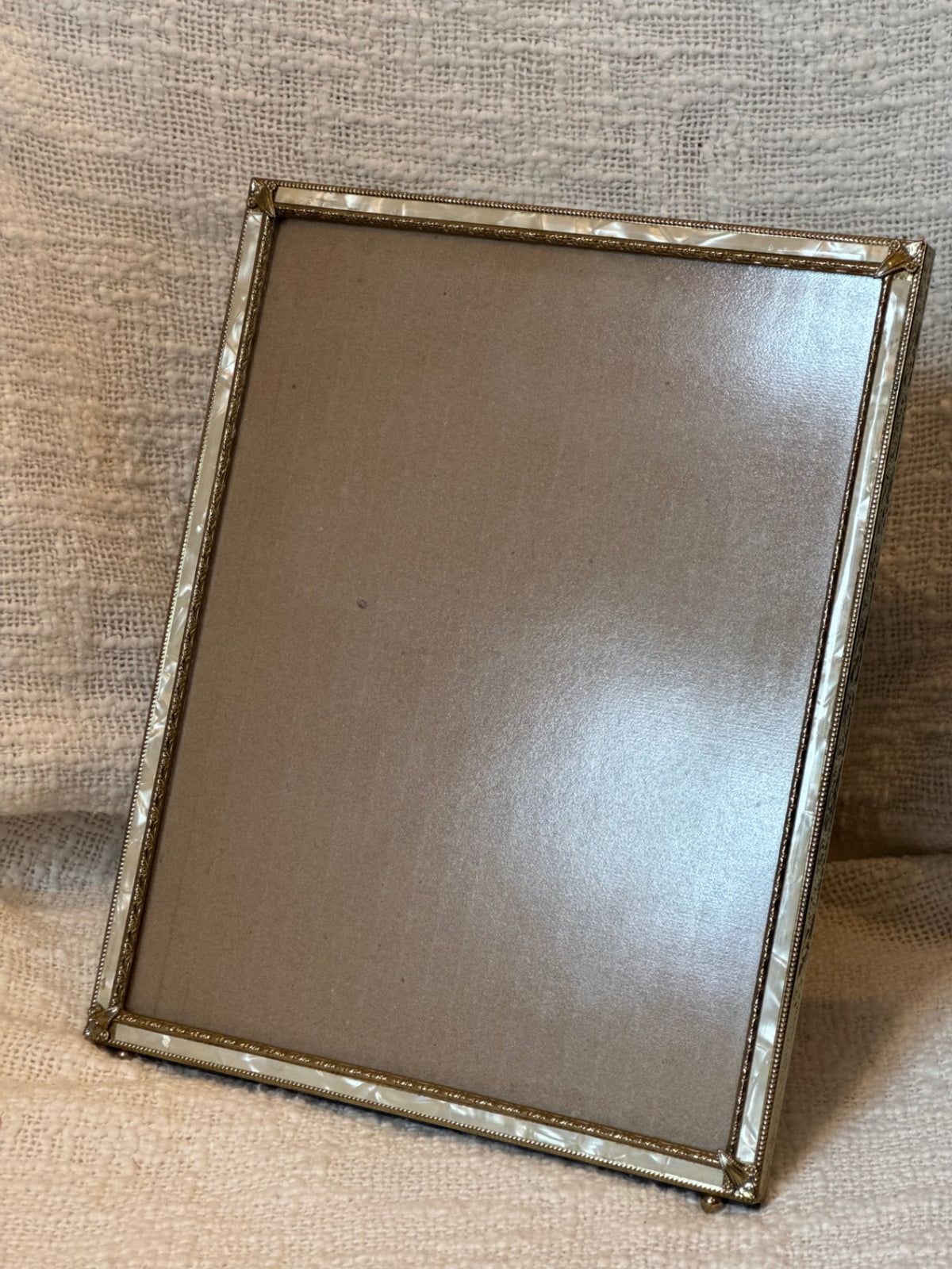 Vintage 8x10 gold tone & opalescent frame
