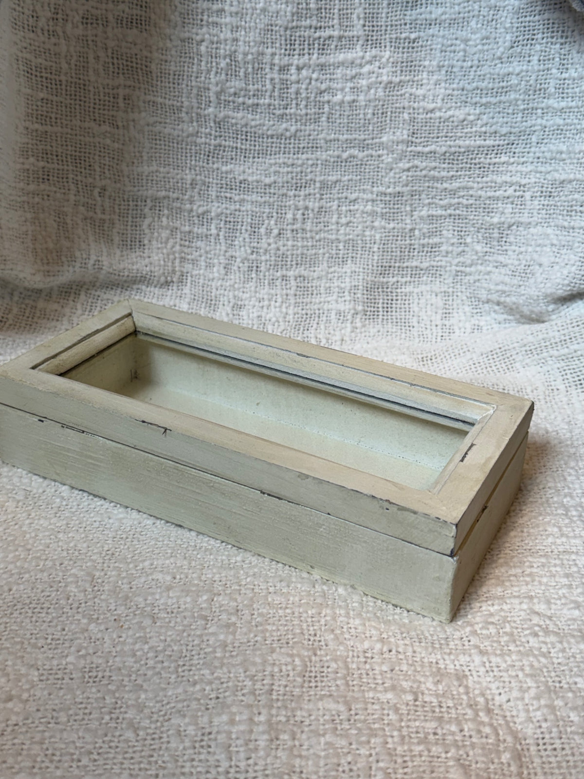 Windowed wood box white