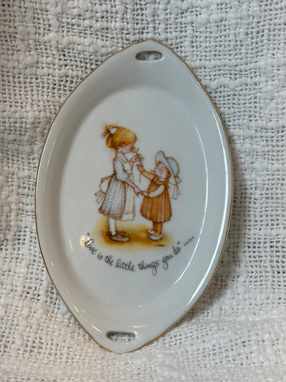 vintage Holly Hobbie porcelain oval trinket or coin tray from 1973