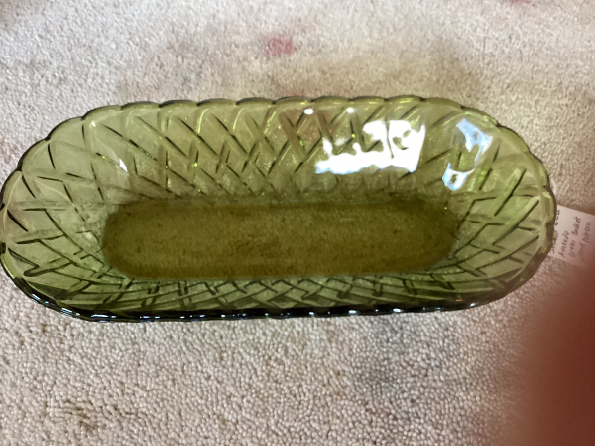 VTG INDIAN GLASS, AVOCADO, GREEN, BASKET, WEAVE PATTERN