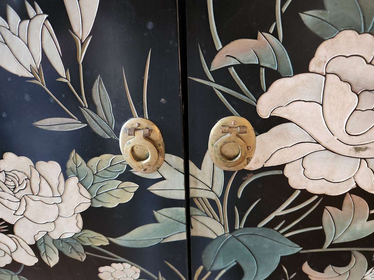 Midcentury Asian Lacquer Tabletop Keepsake Cabinet