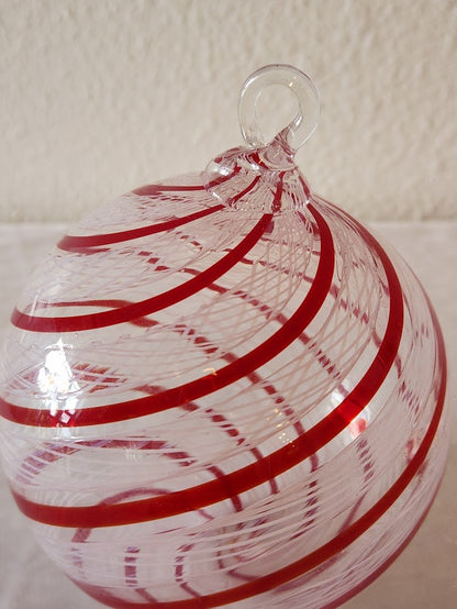 2004 Limited Edition Handblown Red & White Lacinato Glass Ornament