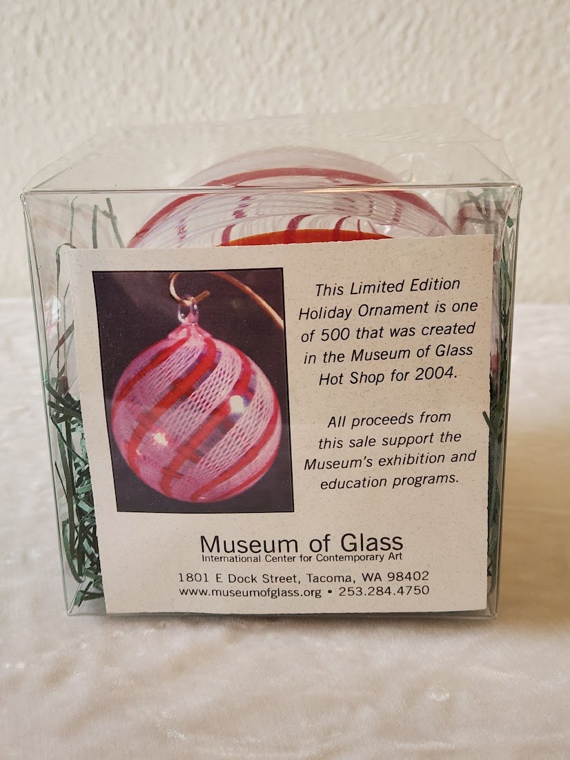2004 Limited Edition Handblown Red & White Lacinato Glass Ornament