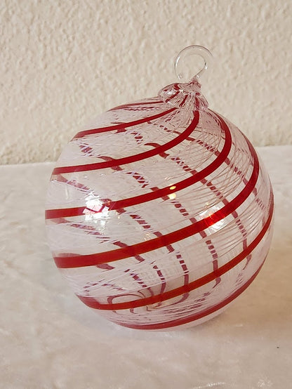 2004 Limited Edition Handblown Red & White Lacinato Glass Ornament