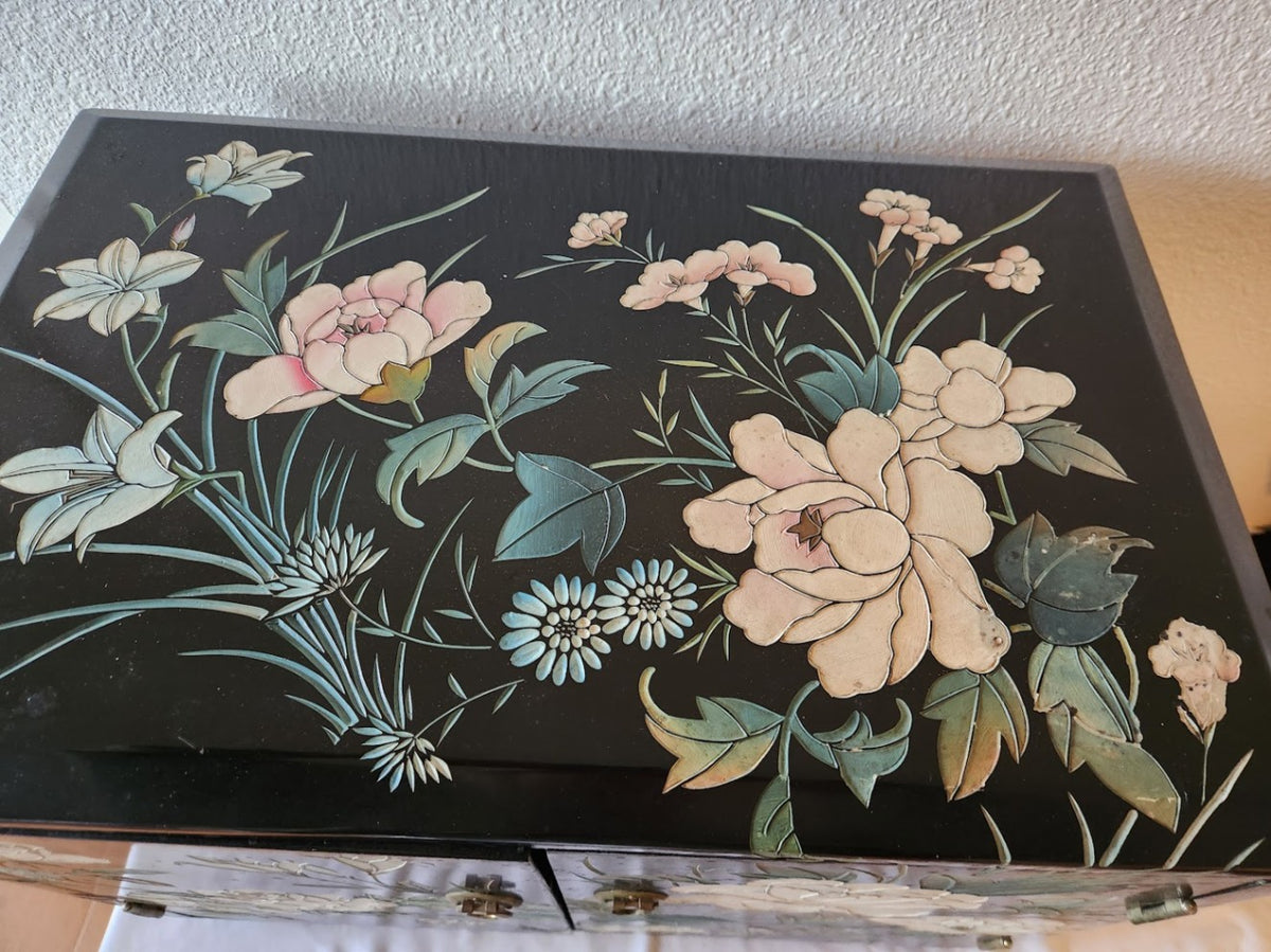 Midcentury Asian Lacquer Tabletop Keepsake Cabinet