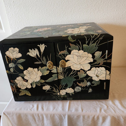 Midcentury Asian Lacquer Tabletop Keepsake Cabinet