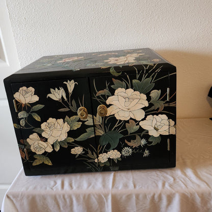Midcentury Asian Lacquer Tabletop Keepsake Cabinet