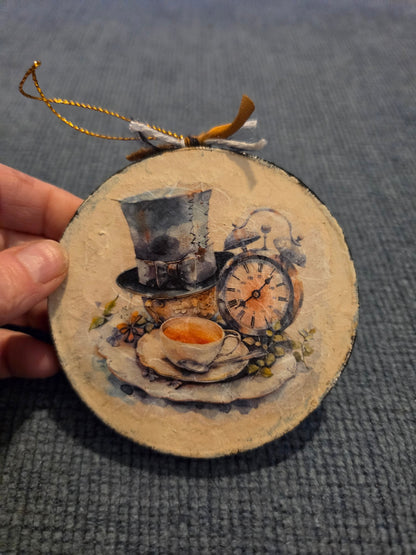 Madhatter ornament 
