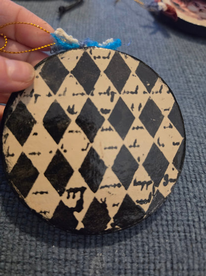 Young Alice ornament 