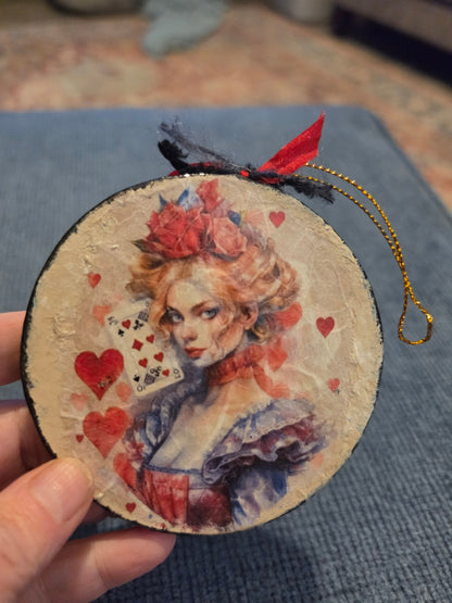 Queen of Hearts ornament 
