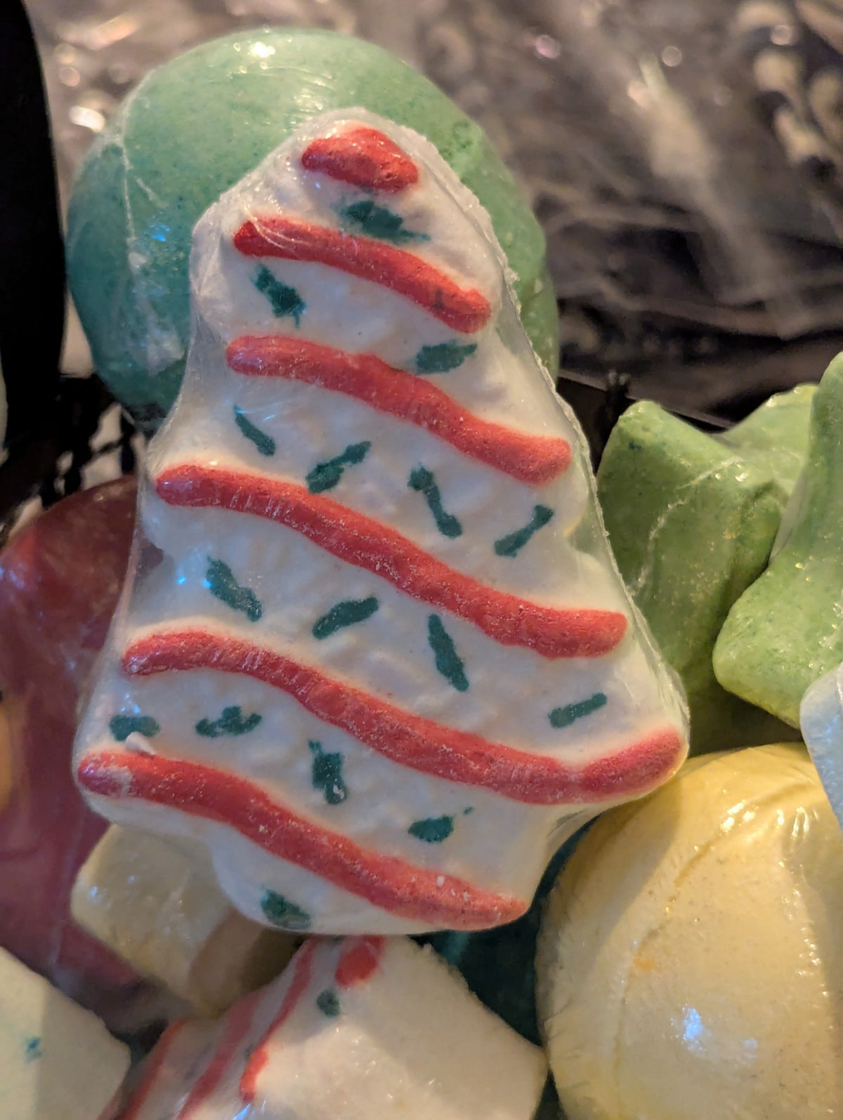 Tree bath bomb