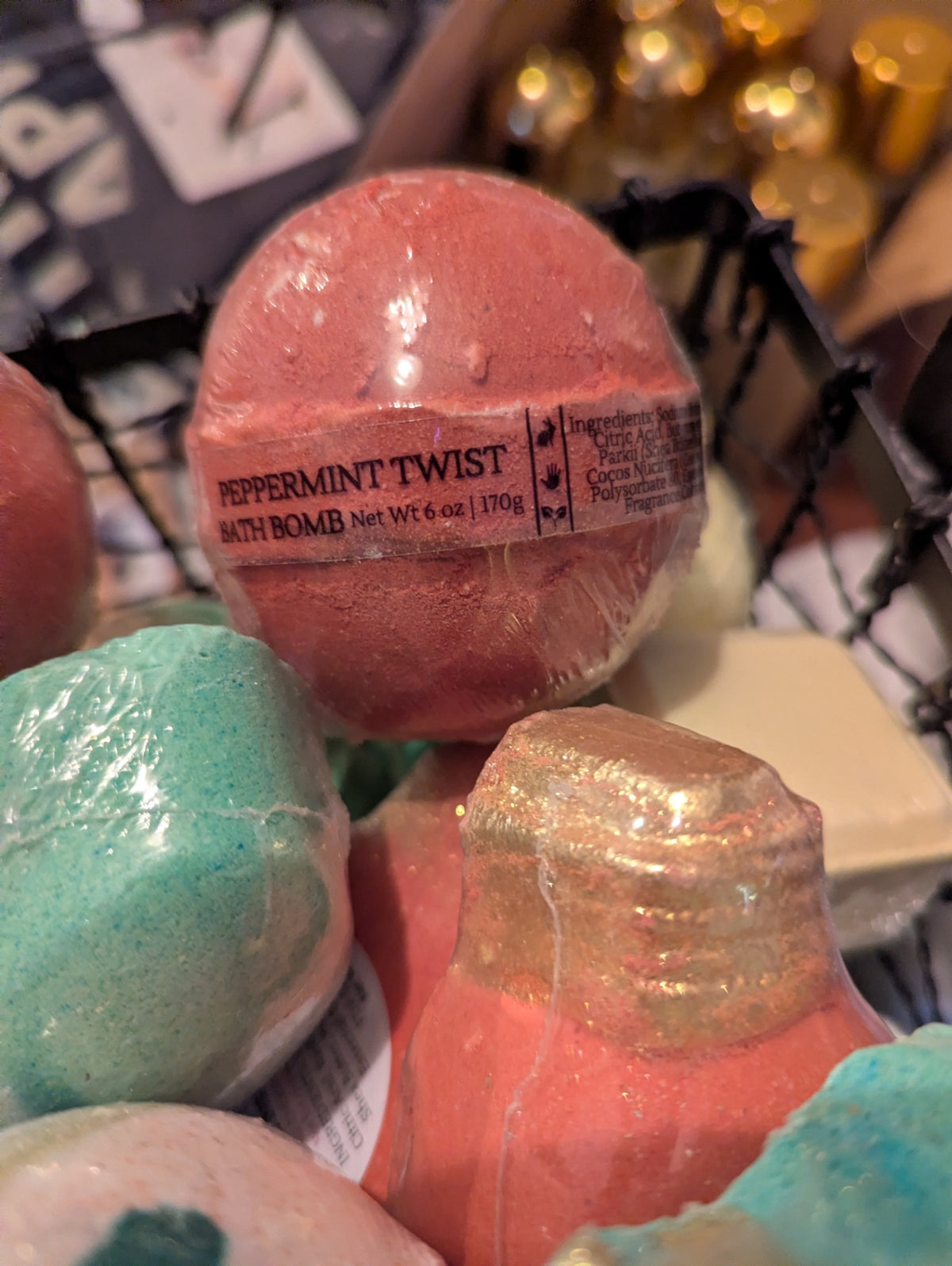 Bath bomb peppermint twist