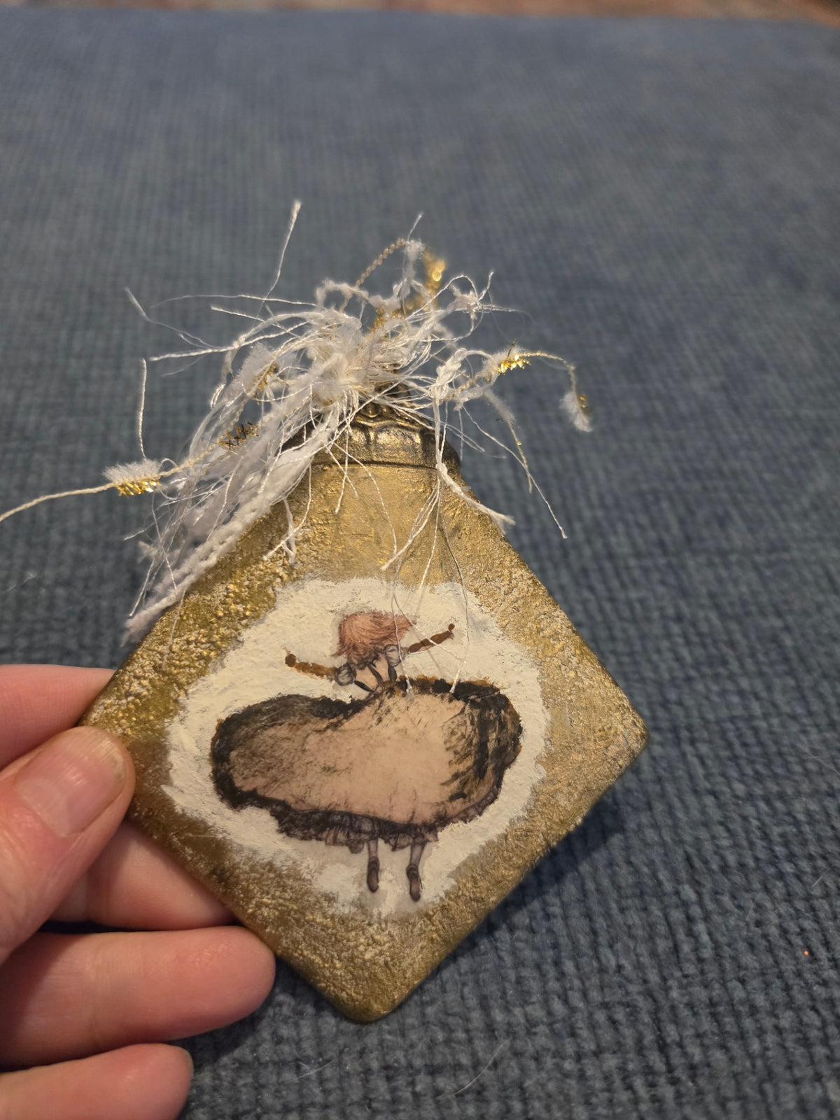 Alice ornament 