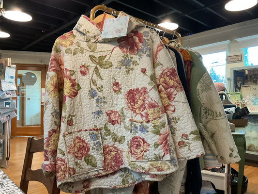 Quilted hoodie - burgundy floral